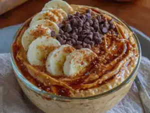 creamy overnight peanut butter protein oats - featured image